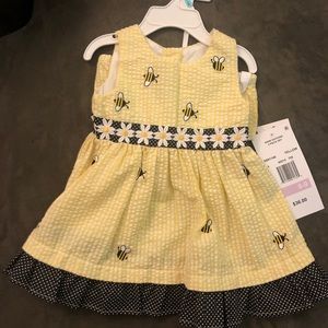 Size 6-9 bee baby girl day dress